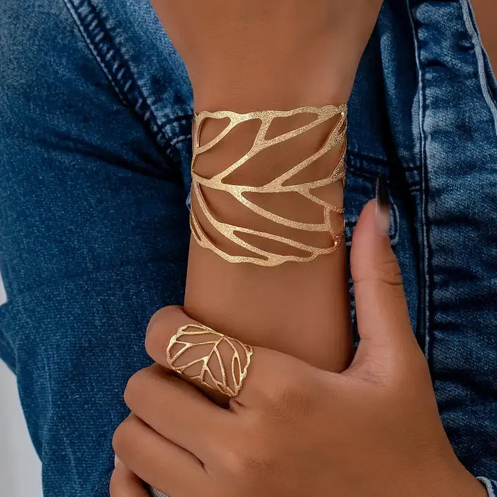 Brățară Vintage cu Design de Frunză