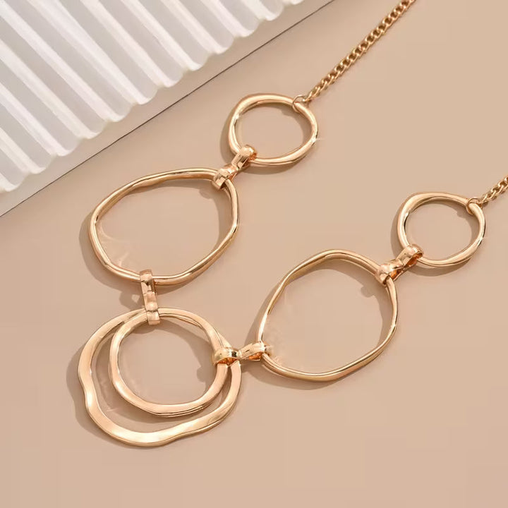 Colier cu Pandantiv Inspirat de Eleganța Vintage