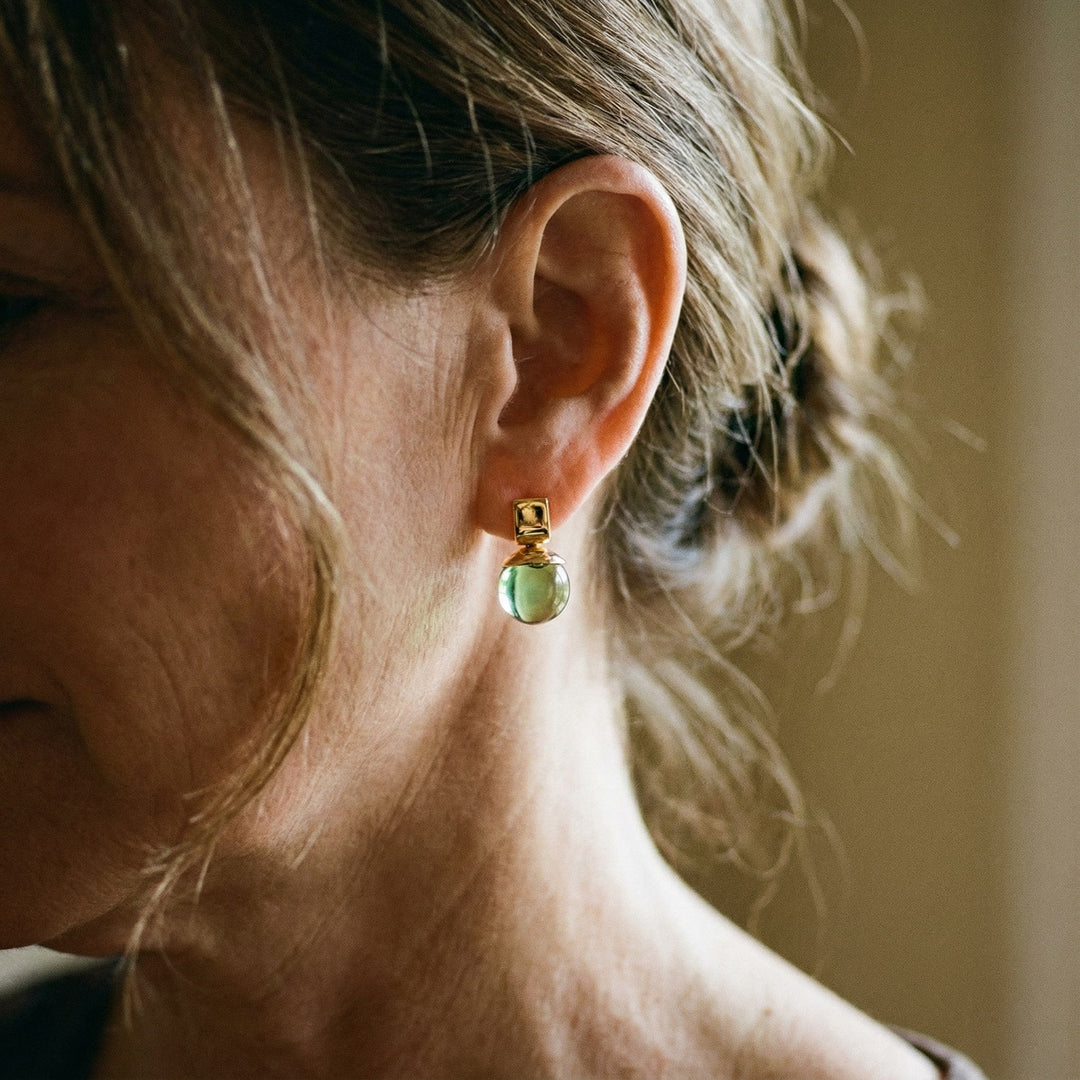 Cercei Vintage cu Cristal Verde în Aur