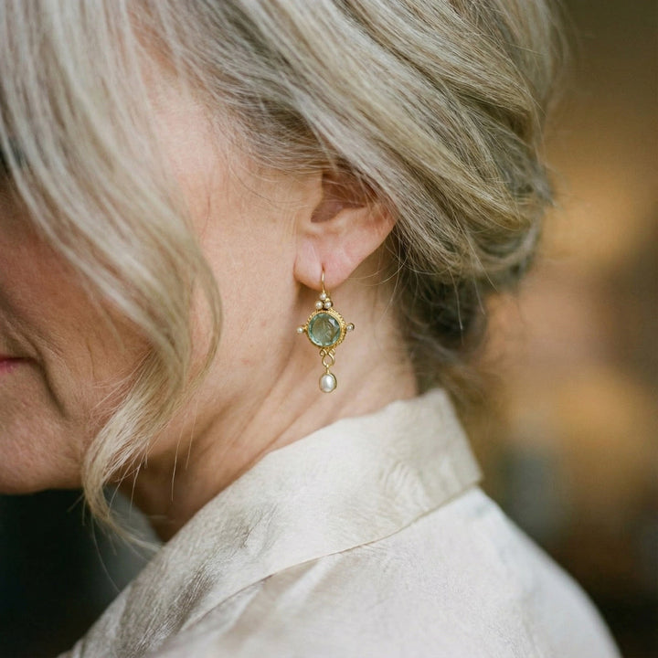 Cercei Vintage din Sticlă Albastră și Perle