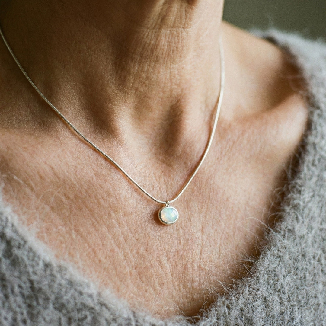 Colier Clasic cu Pandantiv Singur în Argint