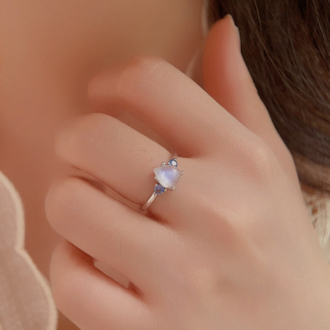 Inel Louisa cu Piatră de Lună