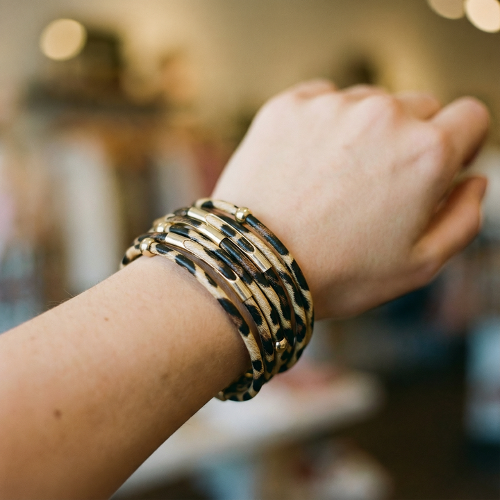 Brățară Boho Largă cu Multe Straturi