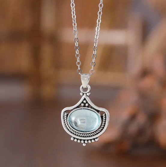 Set vintage de colier și cercei cu pietre prețioase ovale albastre