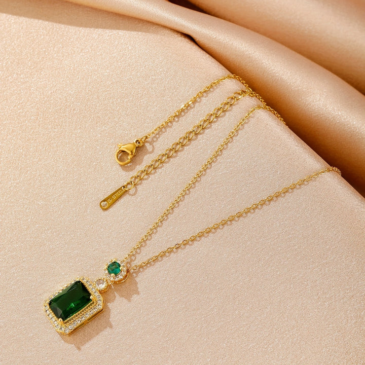 Colier Greta cu Piatră de Smarald